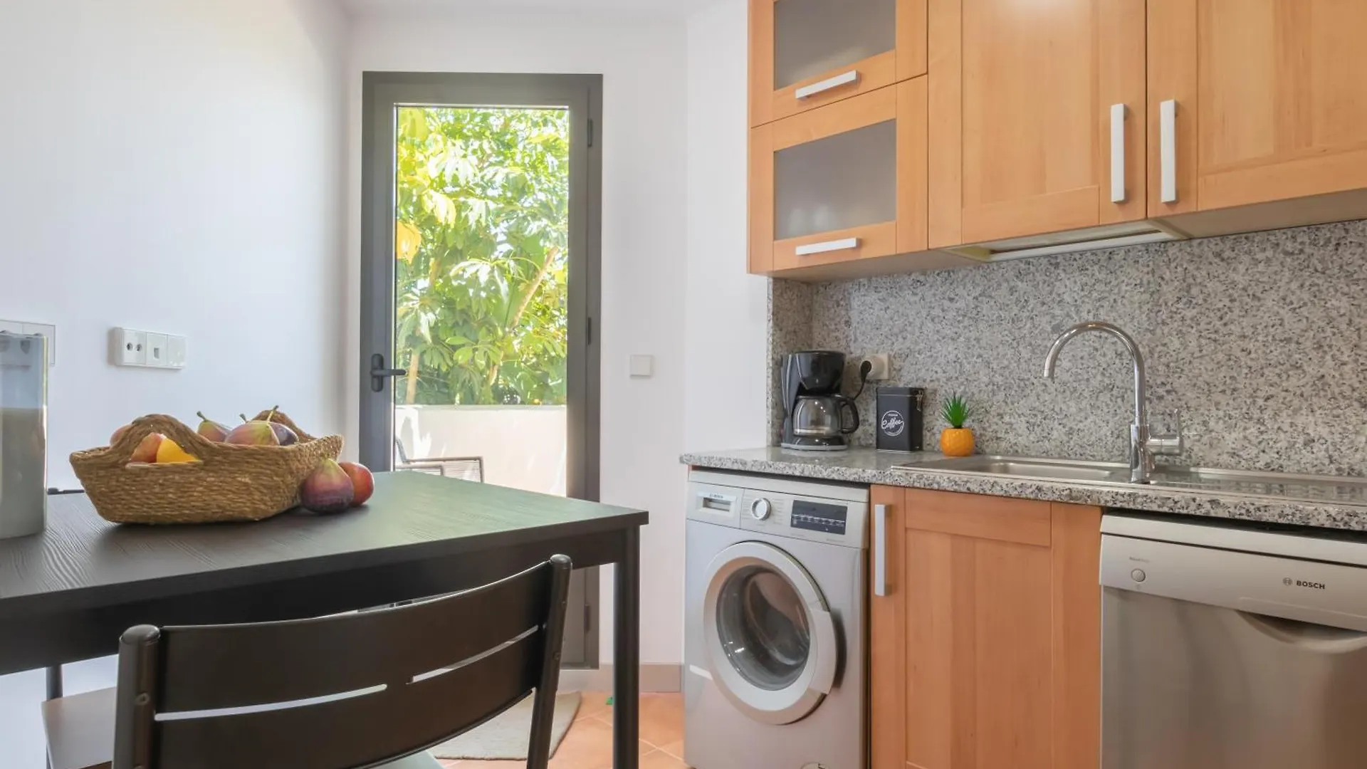 Apartment Sunset Golf Gold - Happy Rentals Estepona Spain